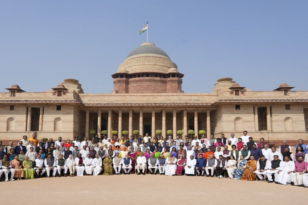राज्यसभा से सेवानिवृत्त हो रहे सांसदों को सभापति ने दी विदाई