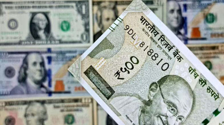 डॉलर के मुकाबले रुपया पहली बार 95 के पार