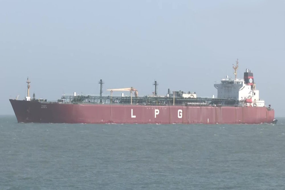 एलपीजी का जहाज भारत पहुंचा