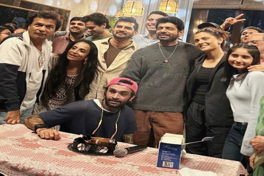 विक्रम फडनीस की फिल्म में दिखेंगे ताहिर