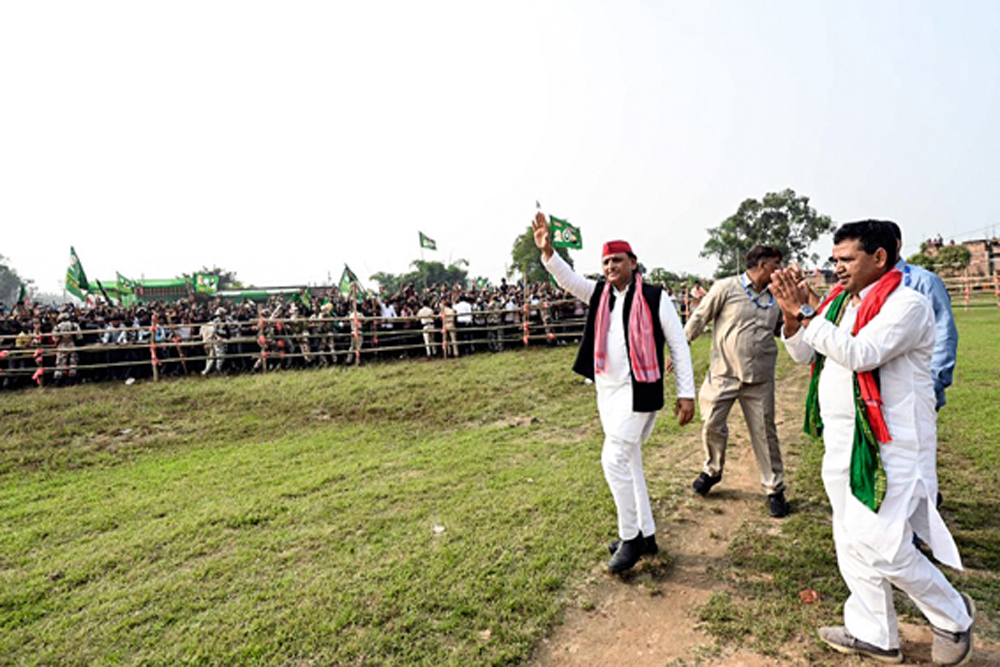 अखिलेश की भाईचारा रैली पर नजर