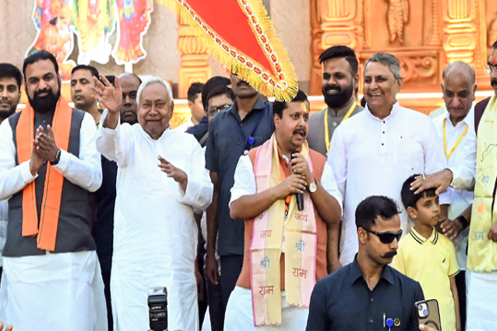 नीतीश, नितिन नबीन ने इस्तीफा दिया