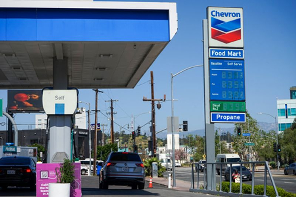 इजरायल-अमेरिका और ईरान में तनाव से तेल की कीमतों में आया उछाल