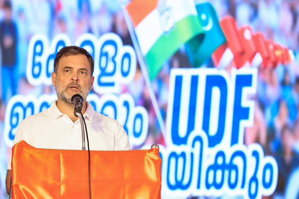 केरल में राहुल का आरएसएस पर हमला