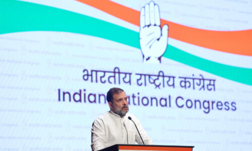 कांग्रेस नेताओं की पोल खोलते हैं राहुल