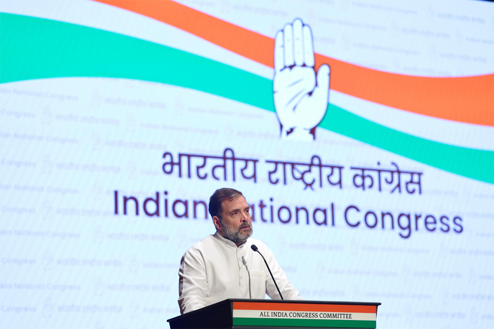 कांग्रेस नेताओं की पोल खोलते हैं राहुल