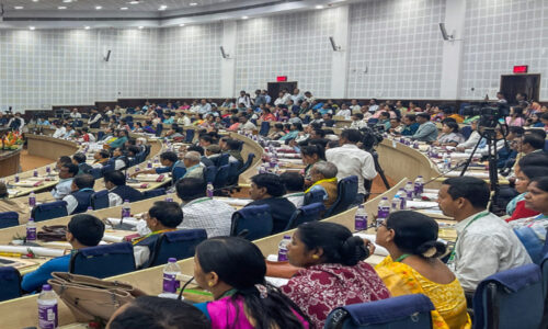 ‘इंडियन नॉलेज सिस्टम’ का तोतारटंत तमाशा