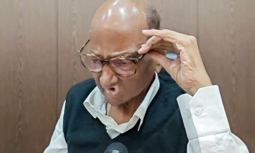 पवार की राजनीति पर नजर