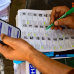 उत्तर प्रदेश में दो करोड़ से ज्यादा नाम कटे