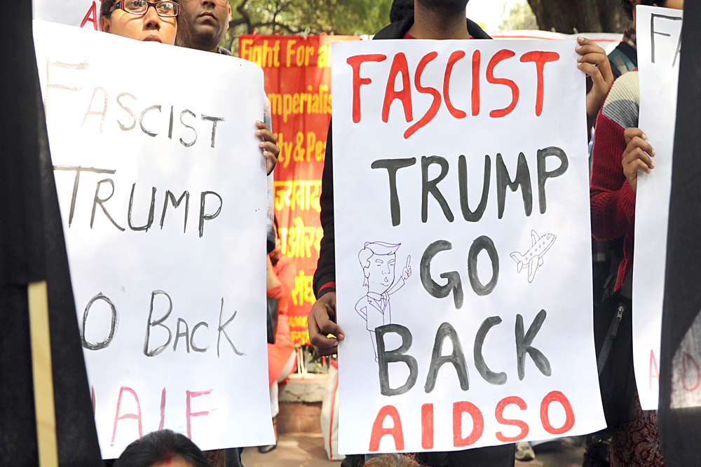 ट्रंप के खिलाफ 80 लाख लोगों का प्रदर्शन