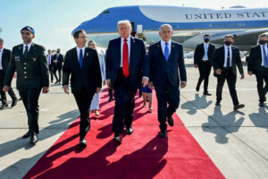 महान राष्ट्र हमेशा गैंगस्टरों जैसे, छोटे राष्ट्र वेश्याओं की तरह