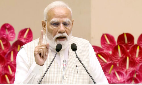 हमारे देश की संसद एक नया इतिहास रचने के करीब : पीएम मोदी