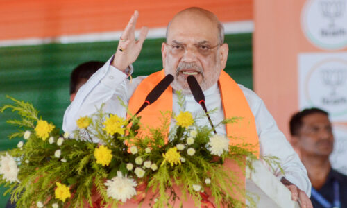 बंगाल में भाजपा सरकार बनाओ, हर घुसपैठिए को चुन-चुनकर बाहर निकाल देंगे: अमित शाह