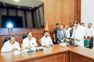 मोहम्मद अजहरुद्दीन ने तेलंगाना एमएलसी के रूप में शपथ ली