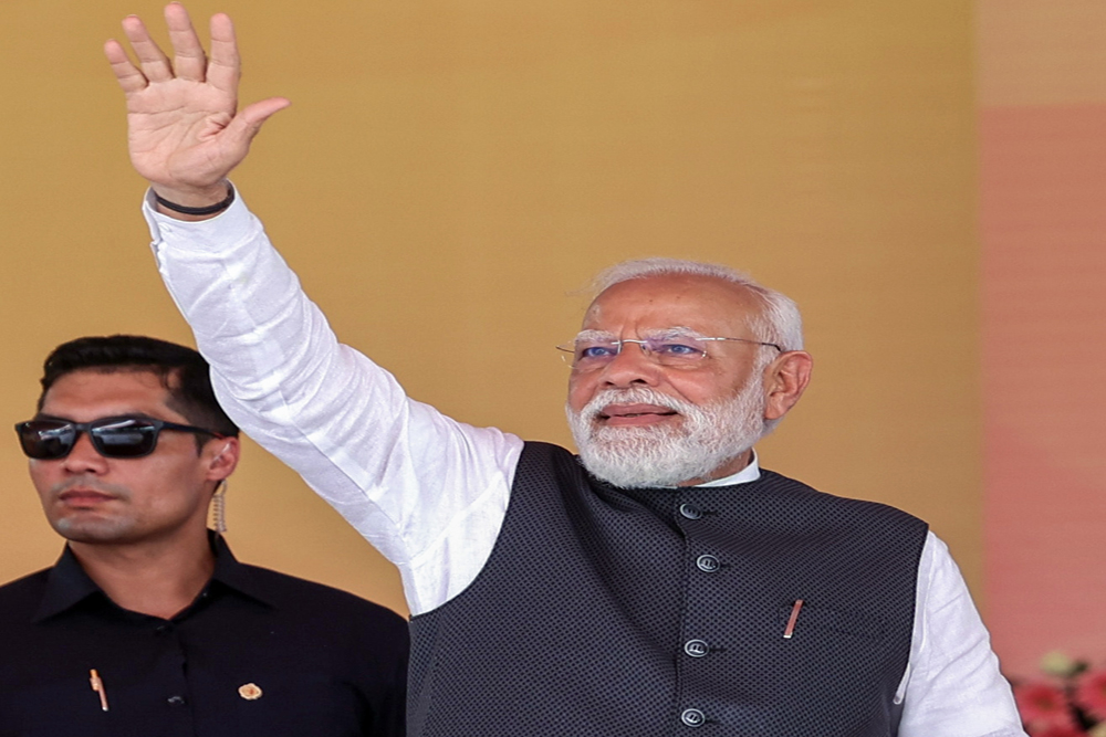 पश्चिम बंगाल में दूसरे चरण के लिए वोटिंग, पीएम मोदी बोले लोग भयमुक्त होकर दे रहे वोट