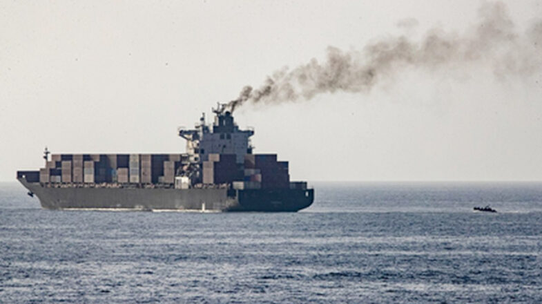 अमेरिकी सेना के जब्त किए गए ईरानी कार्गो जहाज से जुड़ा है चीन का संबंध