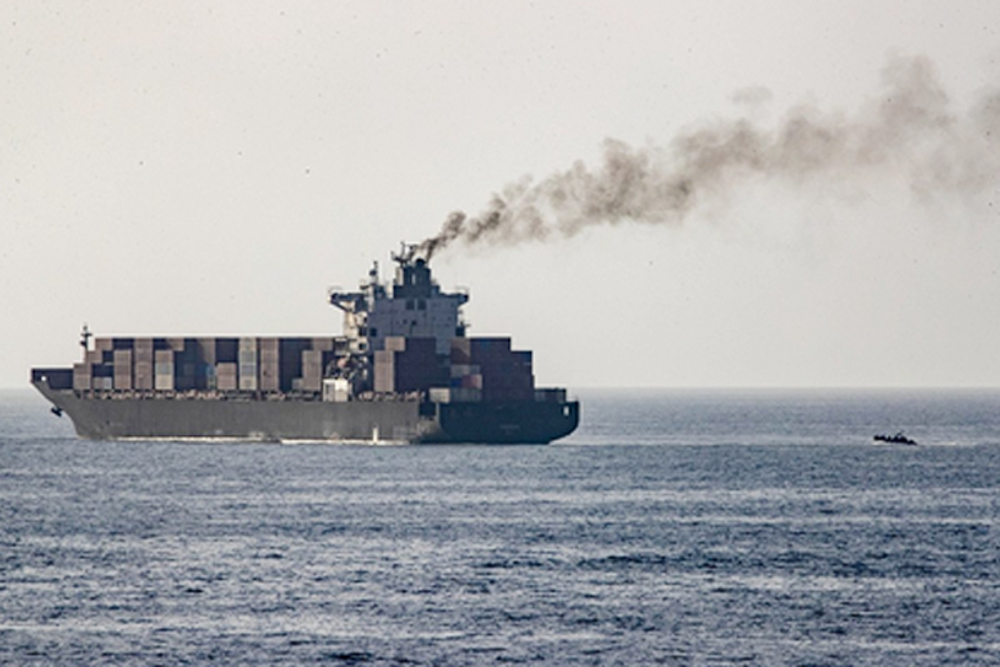 अमेरिकी सेना के जब्त किए गए ईरानी कार्गो जहाज से जुड़ा है चीन का संबंध