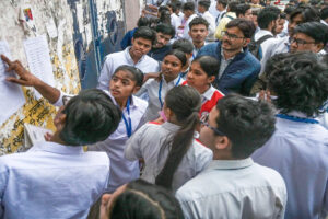 छत्तीसगढ़ बोर्ड रिजल्ट घोषित: 10वीं में 77.15 और 12वीं में 83.04  प्रतिशत स्टूडेंट्स सफल