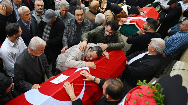 तुर्की स्कूल शूटिंग मामला: 8 मासूमों समेत 9 की मौत