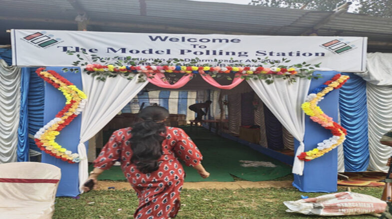 त्रिपुरा के धर्मनगर उपचुनाव में कड़ी सुरक्षा के बीच मतदान जारी