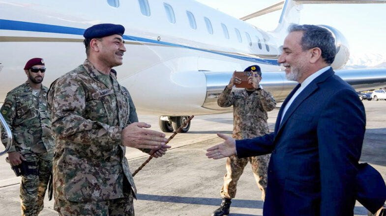 अराघची दोबारा पाकिस्तान पहुंचे