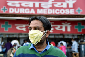 कुछ तो लगाम लगाइए!