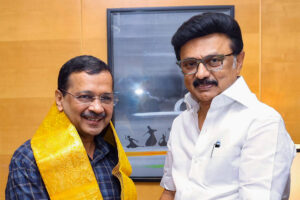 केजरीवाल और स्टालिन एक साथ