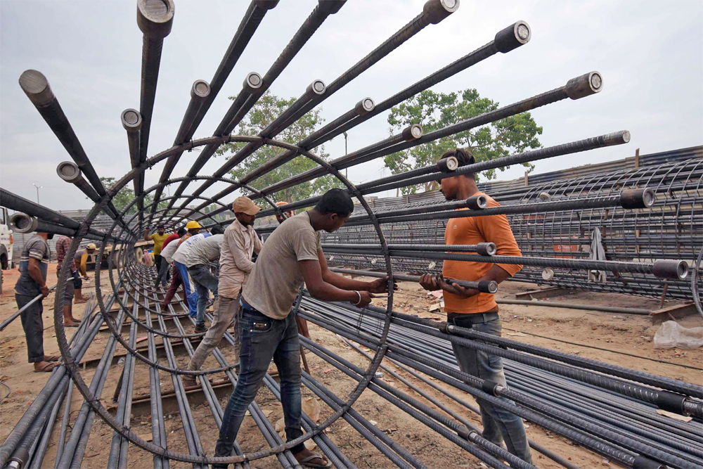 सिकुड़ता हुआ श्रम बाजार
