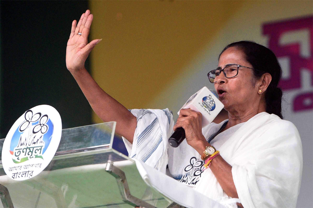 मोदी जैसा ममता बनर्जी का प्रचार