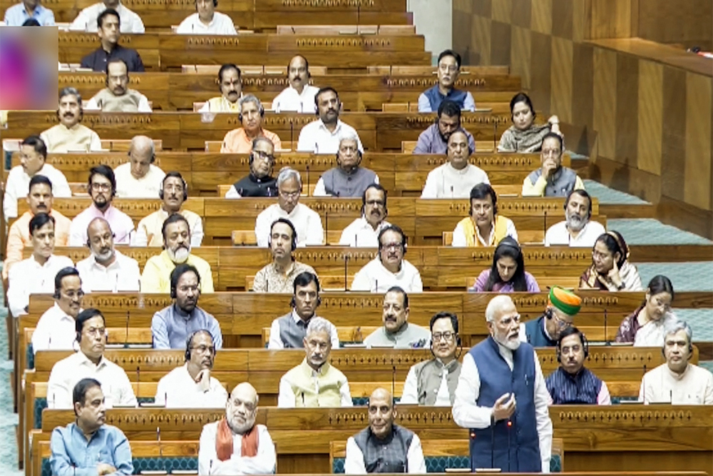 महिला आरक्षण, परिसीमन बिल पेश