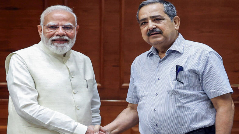 दो बंगाली मानुष नीति आयोग में