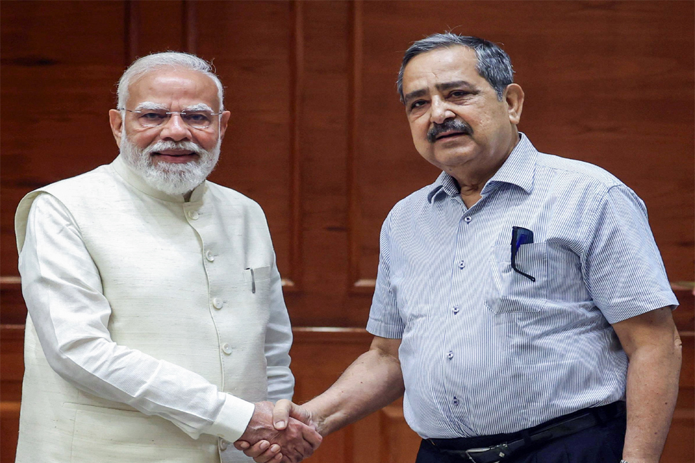 दो बंगाली मानुष नीति आयोग में