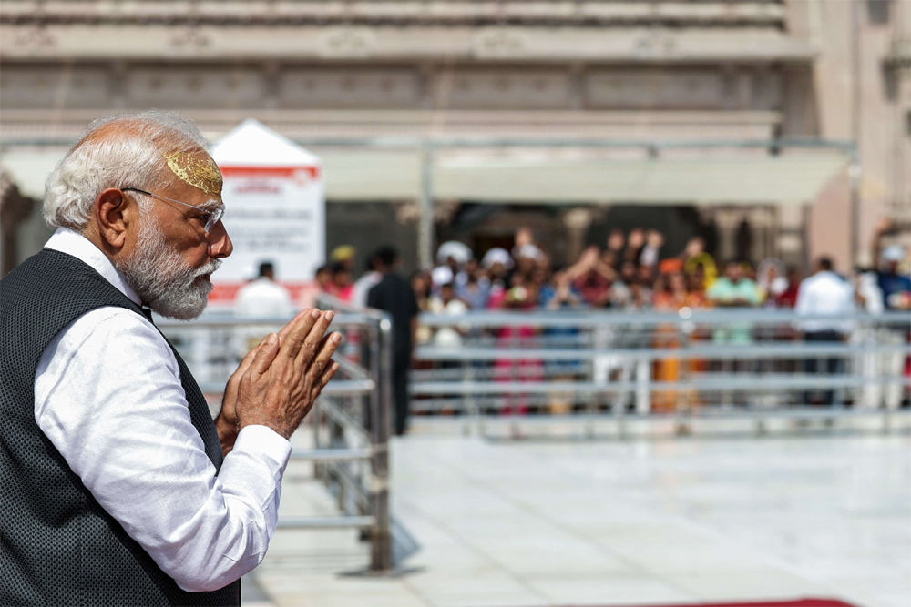 मोदी के यूपी पहुंचने का भी नैरेटिव