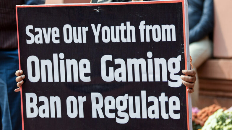 एक मसला बाकी है