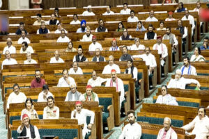 विपक्ष कैसे रोक देता है सरकार को?