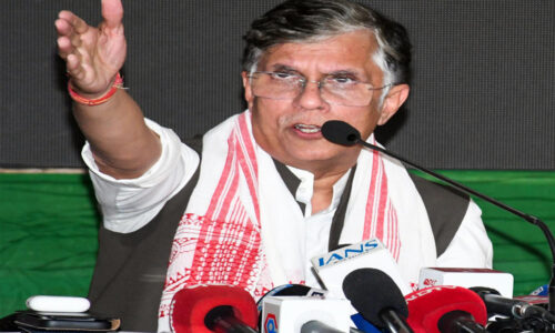 खेड़ा को कांग्रेस ने अकेले छोड़ा