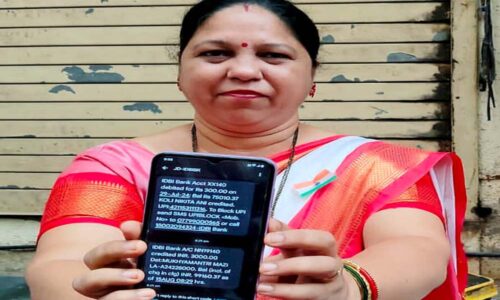 चुनावी राज्यों में पैसा बांटने की होड़