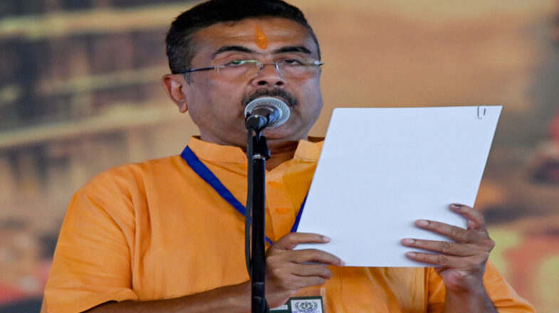 तमिलनाडु में राष्ट्रगीत बजा, बंगाल में नहीं