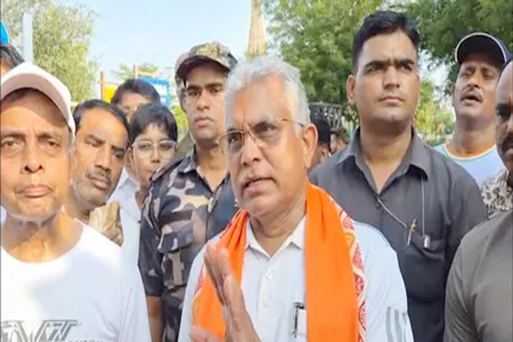 ममता बनर्जी भ्रम में न रहें, मुख्यमंत्री की कुर्सी आपकी पैतृक संपत्ति नहीं: दिलीप घोष