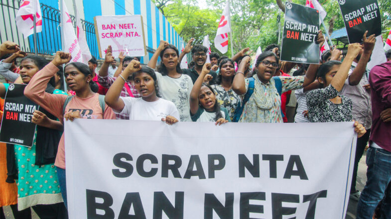 नीट परीक्षा की समस्या ज्यादा गहरी है