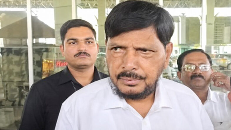 एसआईआर प्रक्रिया पर सुप्रीम कोर्ट का फैसला सराहनीय: आठवले