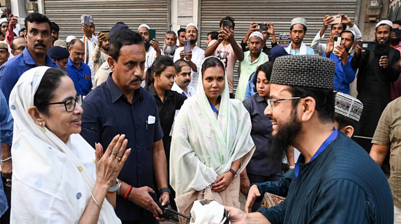 कांग्रेस, तृणमूल के मुस्लिम विधायकों की चर्चा