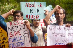 पेपर लीक सिर्फ एक संस्था की अक्षमता नहीं है