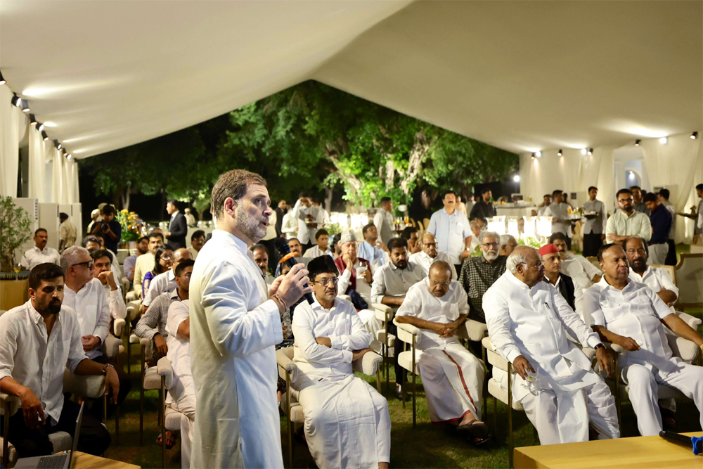 कांग्रेस की हिप्पोक्रेसी से परेशानी