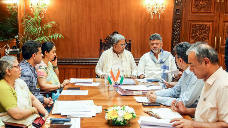 सीएम ऐसा हो जो गति से काम करें