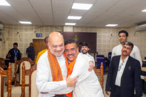 बंगाल में भाजपा के पहले सीएम शुभेंदु!