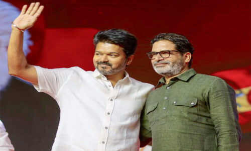 क्या पीके ने विजय को जिताया?