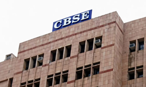 ओएसएम सिस्टम पर विवाद के बीच सीबीएसई के चेयरमैन और सचिव का तबादला