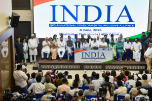 सरकार के लिए वरदान है भारत का विपक्ष