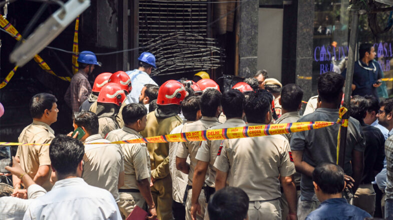 सिस्टम ध्वस्त है!